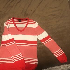 Tommy Hilfiger lightweight sweater size large